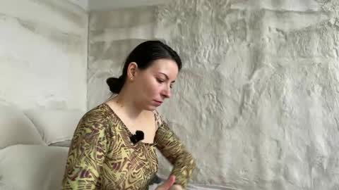 Snapshot of sandraschonherz chatting on 03/11/25, 06:43 Sandra Schonherz online show from 03/11/25, 06:43