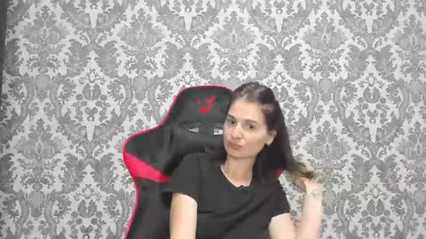 Snapshot of sandraxray chatting on 06/06/26, 10:31 SandraxRay online show from 06/06/26, 10:31