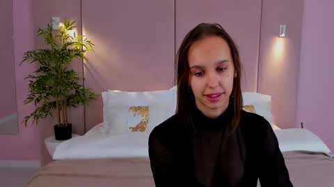 Snapshot of sandrazoe chatting on 09/11/25, 03:06 San online show from 09/11/25, 03:06