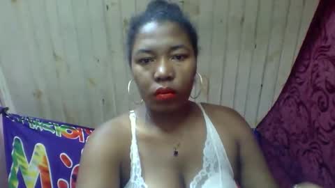 Snapshot of sandrica9794 chatting on 11/16/25, 10:54 sandrica9794 online show from 11/16/25, 10:54