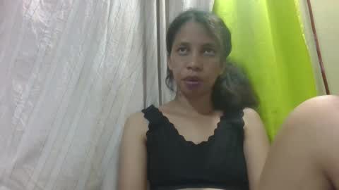 sandrinah788632 online show from 10/17/25, 05:43