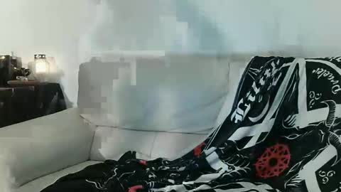 Sandro online show from 12/04/25, 09:56