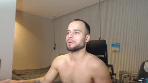 Snapshot of sandro_best chatting on 02/24/25, 01:31 DeAlex online show from 02/24/25, 01:31