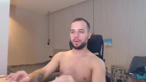 Snapshot of sandro_best chatting on 02/27/25, 09:32 DeAlex online show from 02/27/25, 09:32