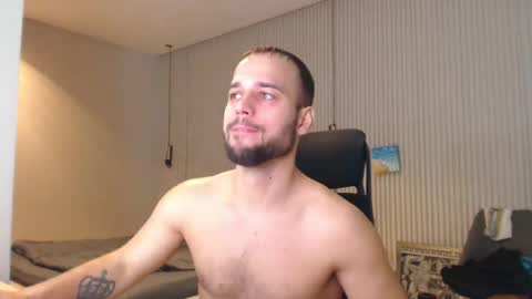 Snapshot of sandro_best chatting on 03/05/25, 01:50 DeAlex online show from 03/05/25, 01:50