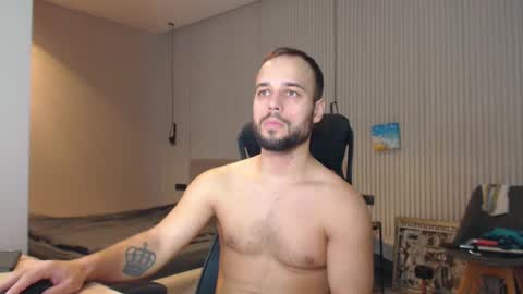 Snapshot of sandro_best chatting on 03/06/25, 02:18 DeAlex online show from 03/06/25, 02:18