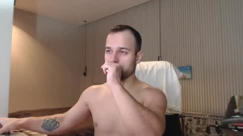 Snapshot of sandro_best chatting on 03/08/25, 07:09 DeAlex online show from 03/08/25, 07:09