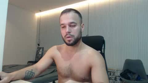 Snapshot of sandro_best chatting on 09/30/25, 09:03 DeAlex online show from 09/30/25, 09:03