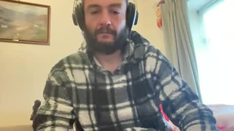 Snapshot of sandroanderson chatting on 09/28/25, 10:31 Sandro Andersom online show from 09/28/25, 10:31