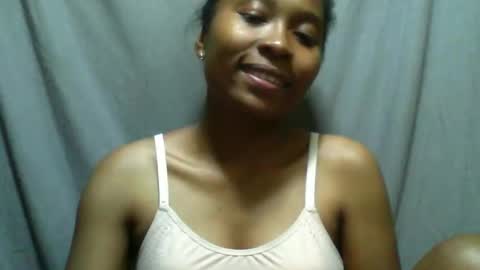 Snapshot of sandy735579 chatting on 10/11/25, 06:06 sandy735579 online show from 10/11/25, 06:06