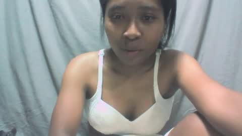 Snapshot of sandy735579 chatting on 10/13/25, 08:42 sandy735579 online show from 10/13/25, 08:42