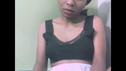 sandy735579 online show from 02/11/26, 06:02