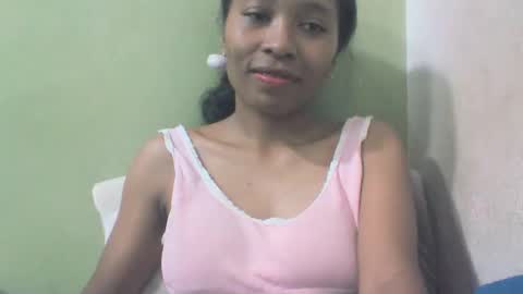 Snapshot of sandy735579 chatting on 05/04/26, 05:14 sandy735579 online show from 05/04/26, 05:14
