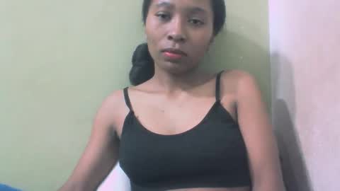 Snapshot of sandy735579 chatting on 05/08/26, 05:57 sandy735579 online show from 05/08/26, 05:57