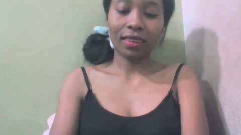 Snapshot of sandy735579 chatting on 05/24/26, 07:35 sandy735579 online show from 05/24/26, 07:35