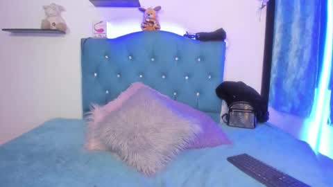 Snapshot of sandy_ass_69 chatting on 10/16/25, 03:18 Sandy ass 69 online show from 10/16/25, 03:18