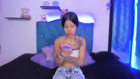 Snapshot of sandy_ass_69 chatting on 10/22/25, 03:40 Sandy ass 69 online show from 10/22/25, 03:40