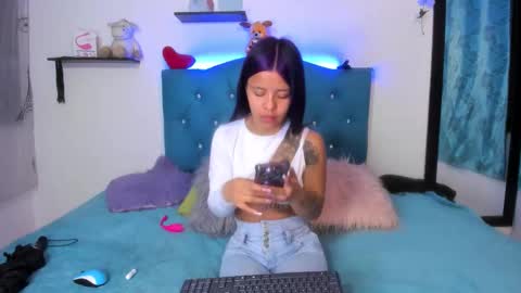 Snapshot of sandy_ass_69 chatting on 12/02/25, 02:39 Sandy ass 69 online show from 12/02/25, 02:39