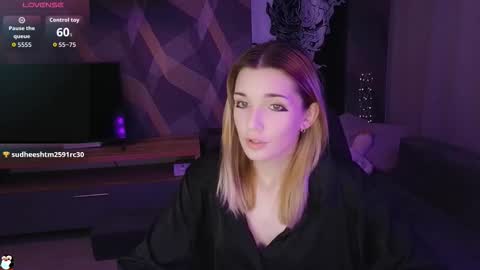 Snapshot of sandy_belle88 chatting on 09/10/25, 06:52 sandy_belle88 online show from 09/10/25, 06:52