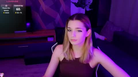 Snapshot of sandy_belle88 chatting on 09/23/25, 06:44 sandy_belle88 online show from 09/23/25, 06:44