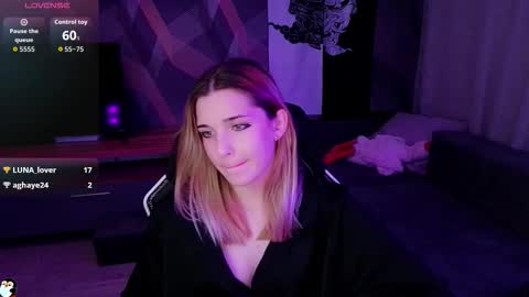 Snapshot of sandy_belle88 chatting on 10/02/25, 06:15 sandy_belle88 online show from 10/02/25, 06:15