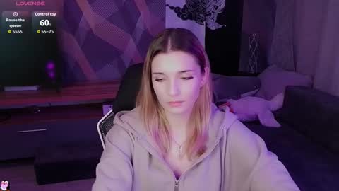 Snapshot of sandy_belle88 chatting on 11/18/25, 07:29 sandy_belle88 online show from 11/18/25, 07:29