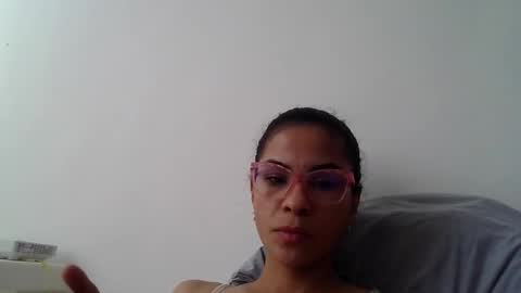 sandycrus112021 online show from 01/12/26, 06:57