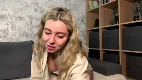 Sandy online show from 04/15/26, 04:25