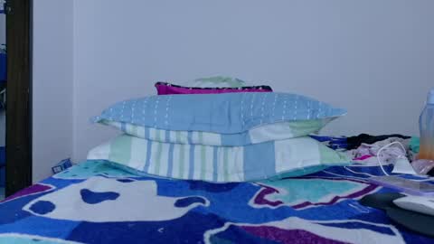 sandy online show from 04/12/26, 05:51