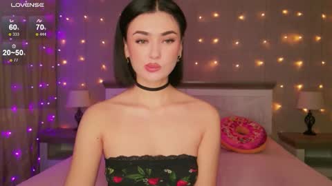 Sandy online show from 09/23/25, 02:14