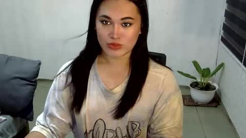 Snapshot of sangre_danaya chatting on 10/20/25, 06:58 DANAYA online show from 10/20/25, 06:58