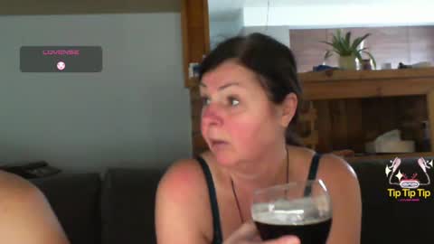 Snapshot of sanroom chatting on 02/19/25, 03:27 sanroom online show from 02/19/25, 03:27