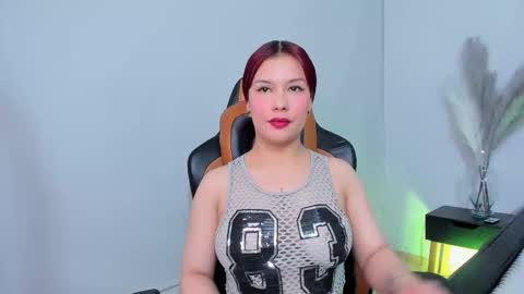 Snapshot of santa_cooper_ chatting on 09/28/25, 03:23 Sofia online show from 09/28/25, 03:23