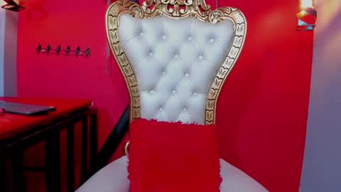 Snapshot of santa_m chatting on 01/16/25, 03:02 sofia online show from 01/16/25, 03:02