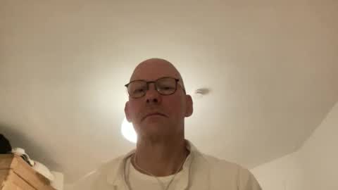 Snapshot of santaclausonice chatting on 11/07/25, 01:49 santaclausonice online show from 11/07/25, 01:49