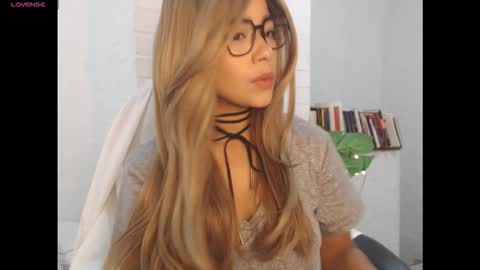 secret online show from 12/01/25, 03:11