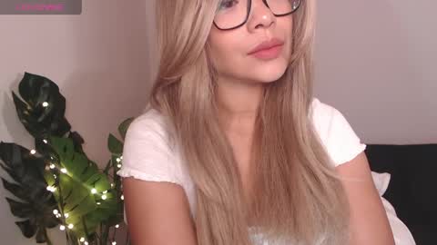 secret online show from 04/19/26, 02:33