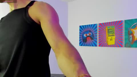 Snapshot of santana_maximo chatting on 02/17/26, 12:45 Maximo Santana online show from 02/17/26, 12:45