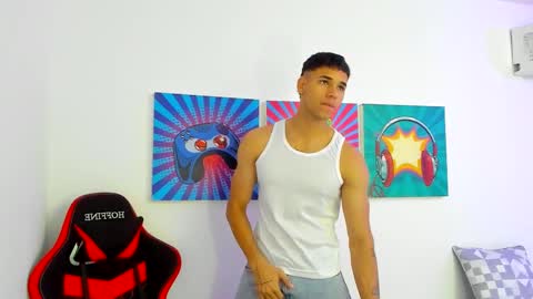 Snapshot of santana_maximo chatting on 02/24/26, 01:09 Maximo Santana online show from 02/24/26, 01:09