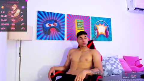 Snapshot of santana_maximo chatting on 02/26/26, 12:37 Maximo Santana online show from 02/26/26, 12:37