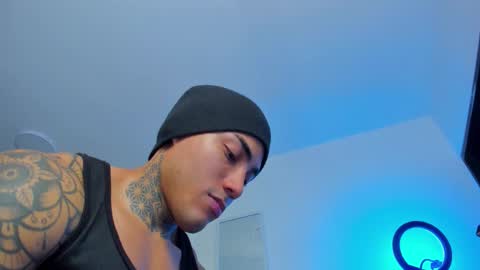 Santi Ferrer online show from 11/20/25, 02:12