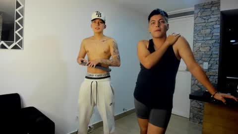 Santiago Henao online show from 12/01/24, 11:36