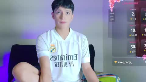 Snapshot of santi_ll chatting on 07/27/26, 01:40 santi online show from 07/27/26, 01:40