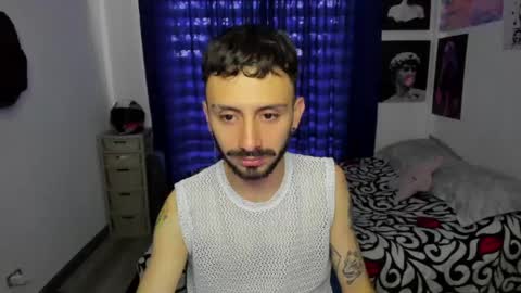 Snapshot of santi_mateo chatting on 04/14/26, 07:09 Santi online show from 04/14/26, 07:09