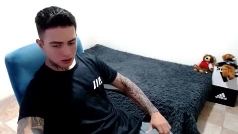 santi_ss online show from 10/22/25, 12:33