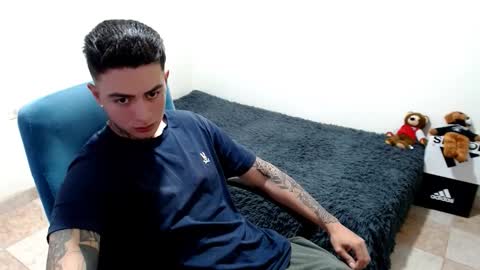 santi_ss online show from 10/26/25, 04:24