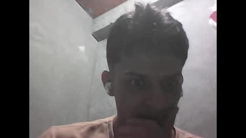 Snapshot of santiago15426 chatting on 11/16/25, 06:30 santiago15426 online show from 11/16/25, 06:30