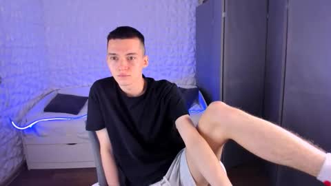 santiago__perez online show from 11/20/25, 07:41