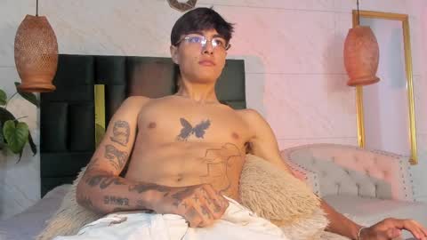 Santiago online show from 04/14/26, 03:18