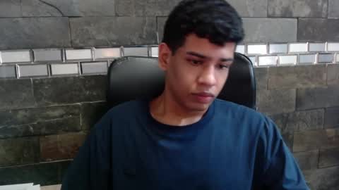 santi online show from 11/19/25, 02:33